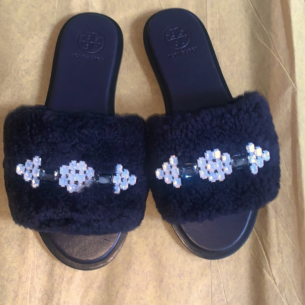 TORI BURCH ASPEN SHERLING SLIDES IN DARK BLACK AND CRYSTALS SIZE 5.5